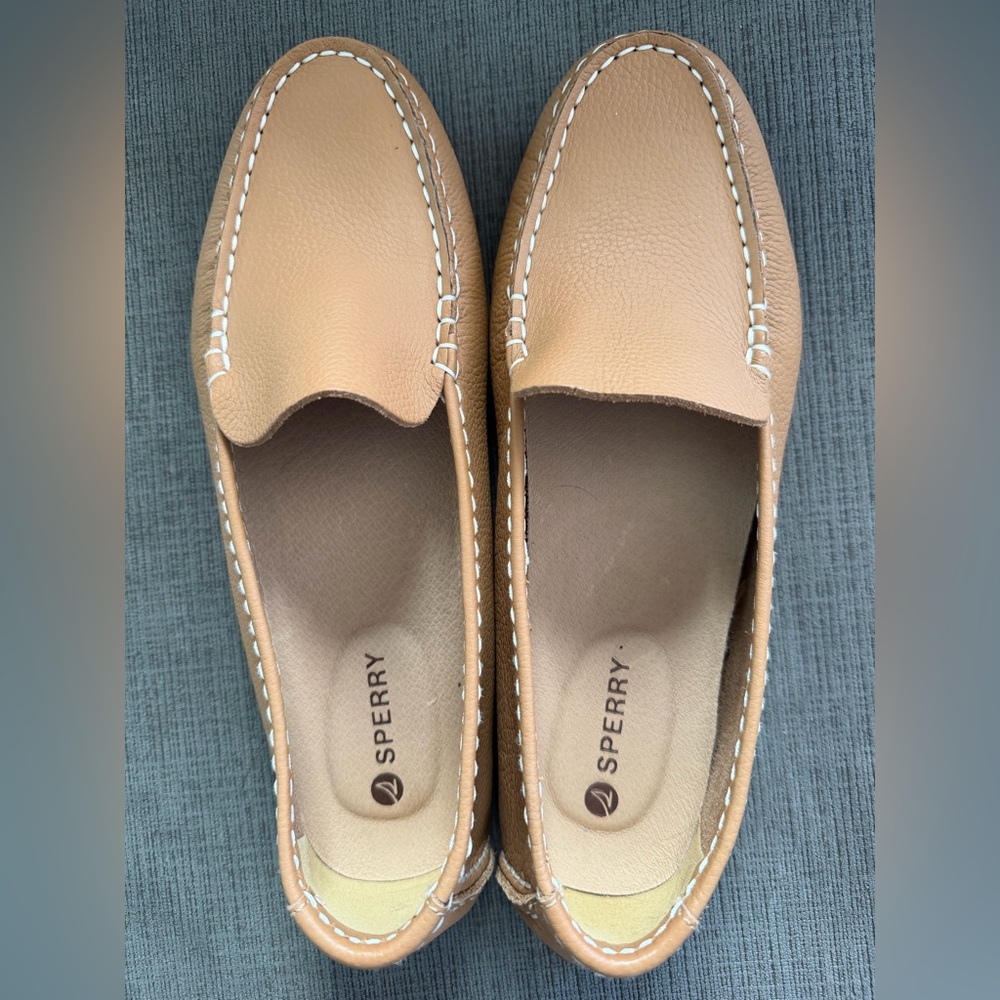 Sperry Women's Beige Leather Port Driver Loafers